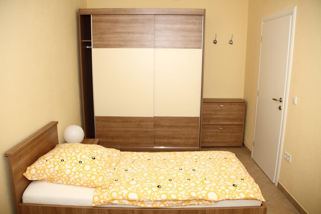 Apartments Jadera Привлака Экстерьер фото